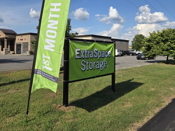 Facility photo: //images.sparefoot.com/medium/24231169028bef04922.jpg