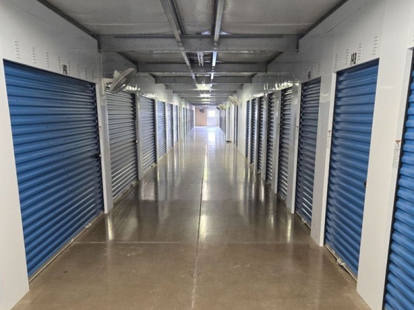 Facility photo: //images.sparefoot.com/medium/24232969028a067ac89.jpg