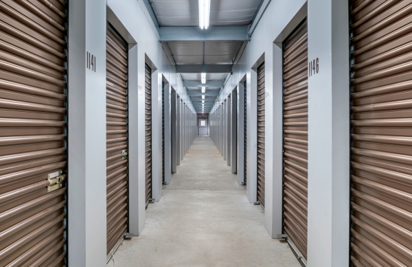 Facility photo: //images.sparefoot.com/medium/24243768dc068d86841.jpg