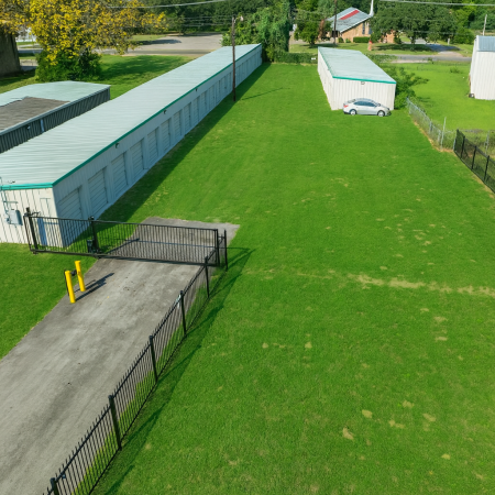 Facility photo: //images.sparefoot.com/medium/24244768ddb5ae5712f.png