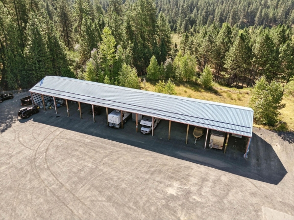 Facility photo: //images.sparefoot.com/medium/24281868ffb6c77a6a1.jpg