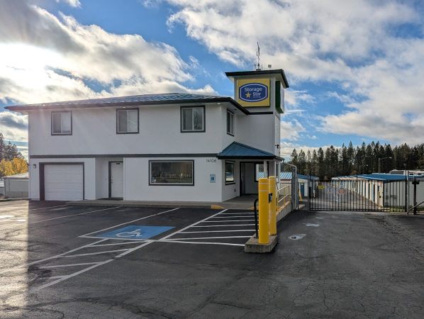 Facility photo: //images.sparefoot.com/medium/24281868ffd12205600.png