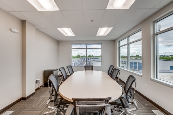 Facility photo: //images.sparefoot.com/medium/24281968ff7fc4ad5d7.jpg