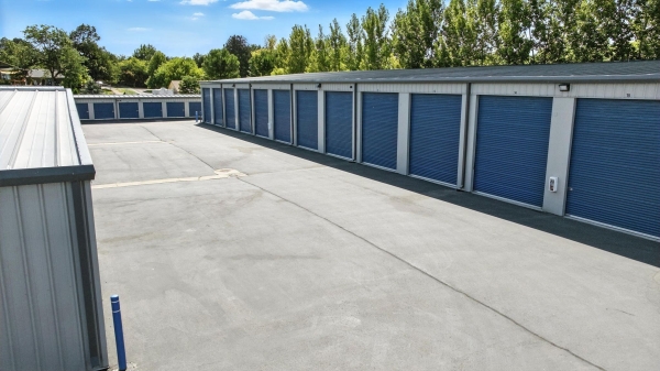 Facility photo: //images.sparefoot.com/medium/24281968ffb9706302d.jpg