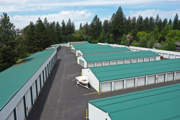 Facility photo: //images.sparefoot.com/medium/24282068ff80723f50c.jpg