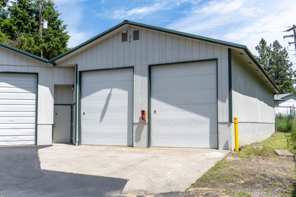 Facility photo: //images.sparefoot.com/medium/24282068ff807b06507.jpg