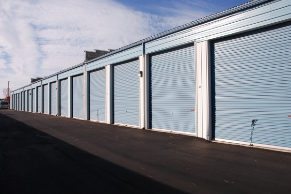 Facility photo: //images.sparefoot.com/medium/24282268ff81b192d49.jpg