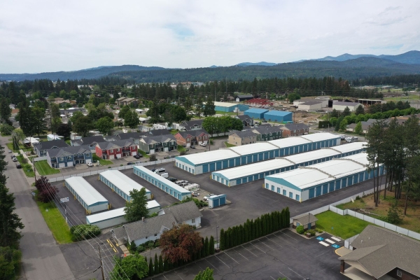 Facility photo: //images.sparefoot.com/medium/24282268ff81b59934e.jpg