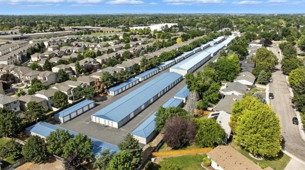 Facility photo: //images.sparefoot.com/medium/24282368ffb5931c7fa.jpg