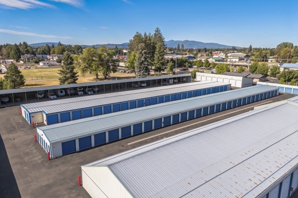 Facility photo: //images.sparefoot.com/medium/24282868ffe10e6641d.jpg