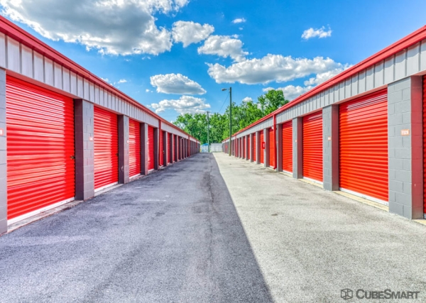 Facility photo: //images.sparefoot.com/medium/6355568e78720b734e.jpg