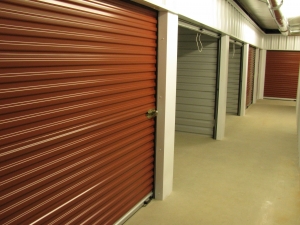 Mission Storage - Photo 5