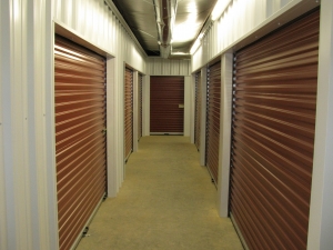 Mission Storage - Photo 6