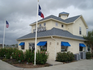 Highpoint Storage - Photo 1