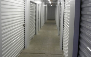 East Diamond Self Storage - Photo 4