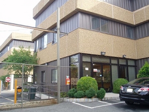 Uncle Bob's - 445 Wagaraw Rd. - Photo 2