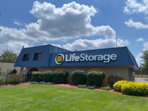 Life Storage - Toms River - 777 Route 37 West