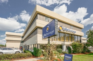 Life Storage - Clifton