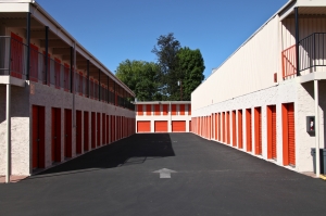 Van Nuys Mini Storage Picture of Van Nuys Mini Storage