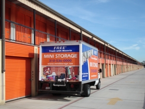 Redondo Torrance Mini Storage - Photo 2