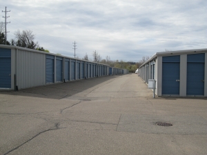 Storage Pros - Fenton - Photo 1