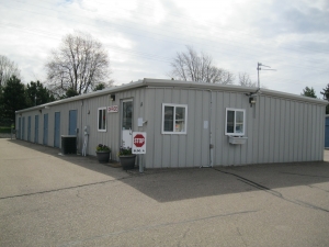 Storage Pros - Fenton - Photo 3