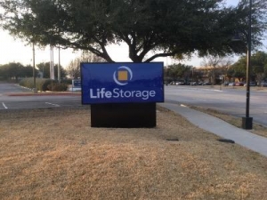 Life Storage - Arlington - East Lamar Boulevard Picture of Life Storage - Arlington - East Lamar Boulevard