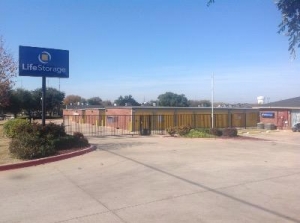 Life Storage - Plano - Plano Parkway Picture of Life Storage - Plano - Plano Parkway