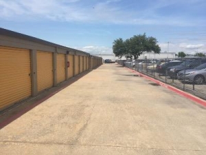 Life Storage - Plano - Plano Parkway Picture of Life Storage - Plano - Plano Parkway