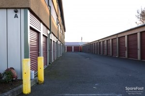 Auburn Express Storage Picture of Auburn Express Storage