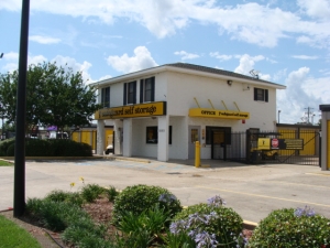 Safeguard Self Storage - Baton Rouge - Coursey Blvd Picture of Safeguard Self Storage - Baton Rouge - Coursey Blvd