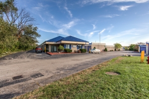 Simply - Troy - Big Beaver Rd Picture of Simply - Troy - Big Beaver Rd