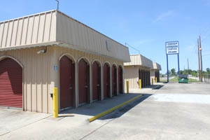 Choctaw Storage Center and Uhaul Dealer Picture of Choctaw Storage Center and Uhaul Dealer