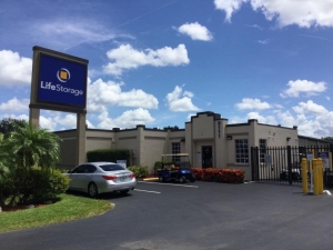 Life Storage - Fort Myers - Cleveland Avenue