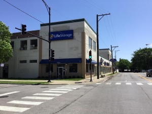 Life Storage - Chicago - North Austin Avenue