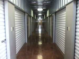 Texas Wide Self Storage - Loop Picture of Texas Wide Self Storage - Loop