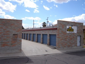Double J Court Self Storage - Washington St.