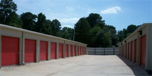 Discount Self Storage Picture of Discount Self Storage