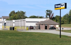 StorageMart - Hwy 150 & Hwy 291 Picture of StorageMart - Hwy 150 & Hwy 291