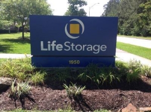 Life Storage - Houston - West Lake Houston Parkway Picture of Life Storage - Houston - West Lake Houston Parkway
