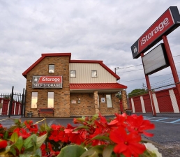 iStorage Decatur Central Parkway Picture of iStorage Decatur Central Parkway