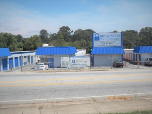 Bryanston Self Storage - Columbus Picture of Bryanston Self Storage - Columbus