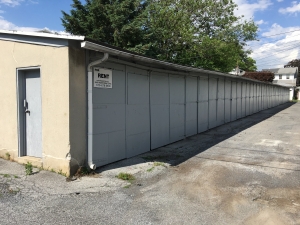 Reading Storage - Shillington Picture of Reading Storage - Shillington