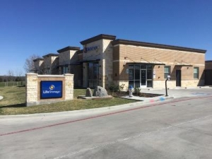 Life Storage - Mesquite - North Belt Line Road Picture of Life Storage - Mesquite - North Belt Line Road