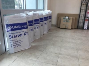 Life Storage - Sacramento - Folsom Boulevard Picture of Life Storage - Sacramento - Folsom Boulevard