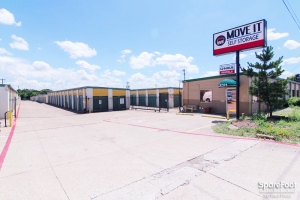 Cheap storage units at Move It Self Storage West