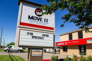 Move It Self Storage - Pearland / Friendswood Picture of Move It Self Storage - Pearland / Friendswood