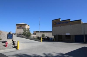 Life Storage - Norco