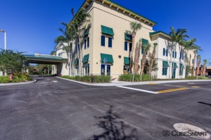 Self Storage Units In Lake Park Fl Find Facilities Near Cubesmart Self Storage