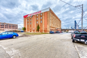 Devon Self Storage - Canal St